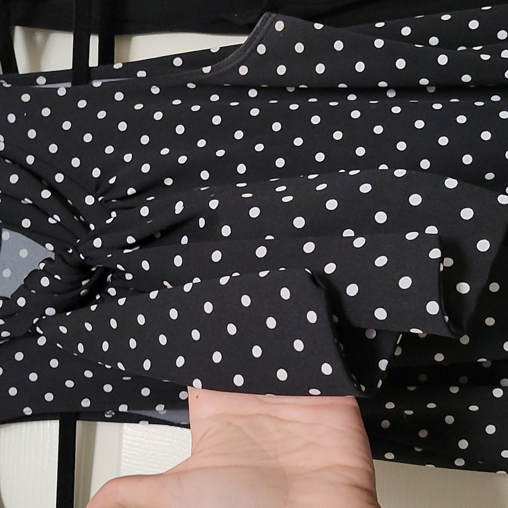 2 blouse bundle - Picture 2 of 3
